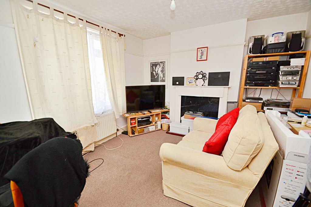 Springbourne 4 bed detached house for sale £280,000