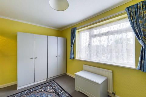 15 Harkness Close, Bletchley, Milton Keynes, MK2 3NB
