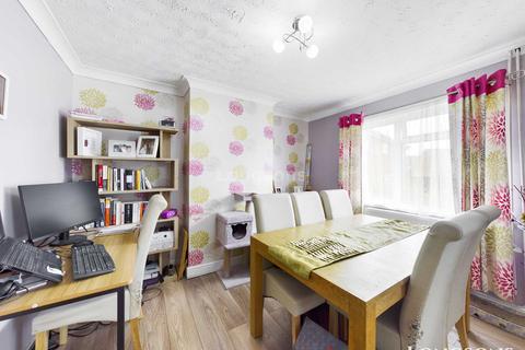 20 Latimer Way, North Pickenham, Swaffham, PE37 8JY