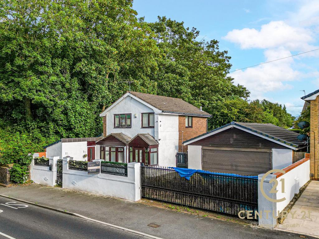 Lydiate Lane, Woolton, L25 6 bed detached house for sale £425,000