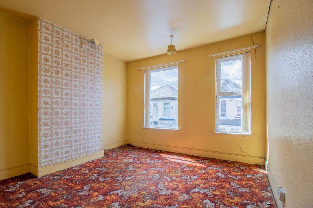 Bedroom 1 (Double)