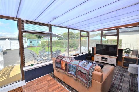 4 Holms Road, Glengarnock, Beith, KA14 3AD