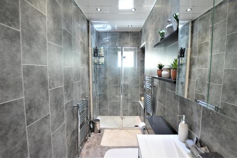 4 Holms Road, Glengarnock, Beith, KA14 3AD