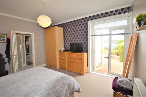 4 Holms Road, Glengarnock, Beith, KA14 3AD