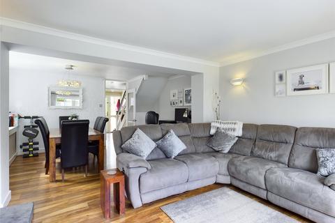 2 bedroom semi-detached house for sale - New Park Road, Ashford, TW15