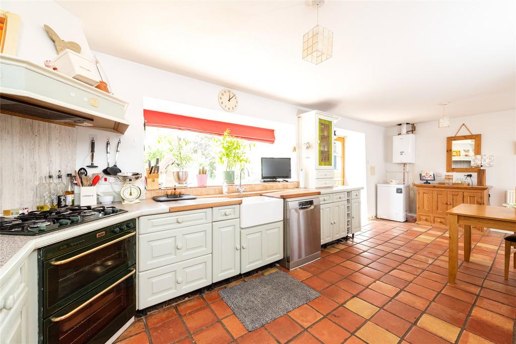 Kitchen/Breakfast Rm