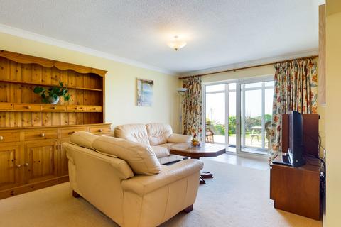 3 bedroom flat for sale - Fairhaven Court, Langland, Swansea, SA3