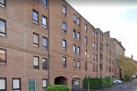 3 bedroom flat to rent, Buccleuch Street, Glasgow G3