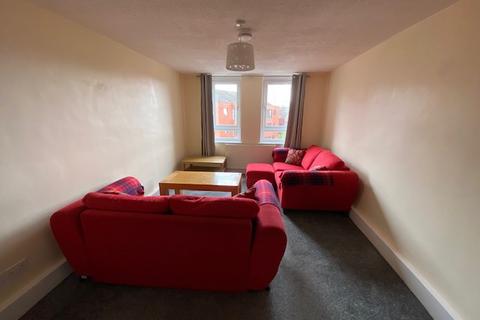 3 bedroom flat to rent, Buccleuch Street, Glasgow G3
