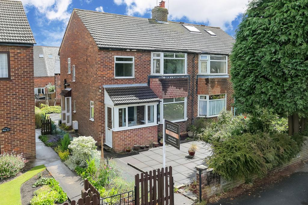 Wharfedale Avenue, Harrogate, HG2 3 bed semidetached house £250,000