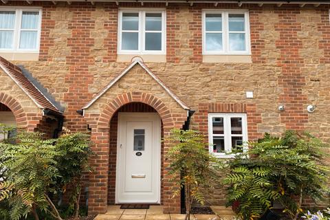 3 bedroom terraced house for sale - Old School Close, Petworth GU28