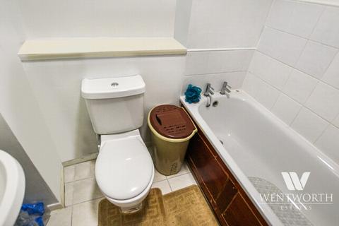 136 Ainsley Close, Edmonton, London, N9 9SH