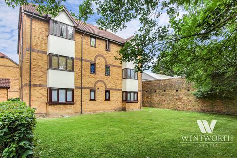 136 Ainsley Close, Edmonton, London, N9 9SH