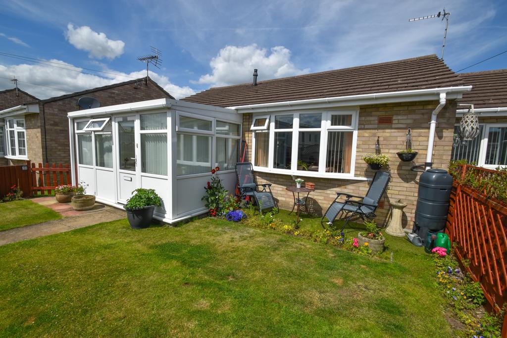 Burgh Road, Skegness, PE25 2 bed bungalow £85,000