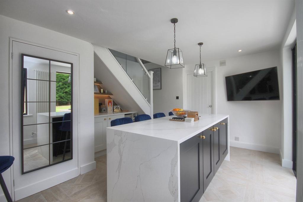 Breakfast Room