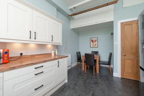 2 bedroom flat for sale - 97/5 Montgomery Street, Edinburgh, EH7 5EY