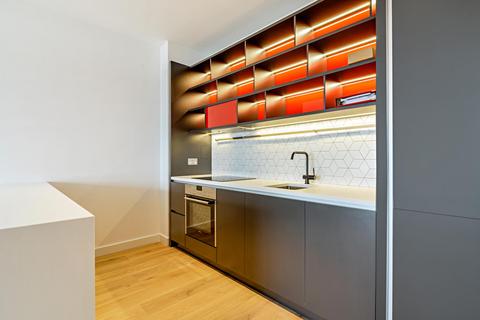 Kent Building, London City Island, London, E14
