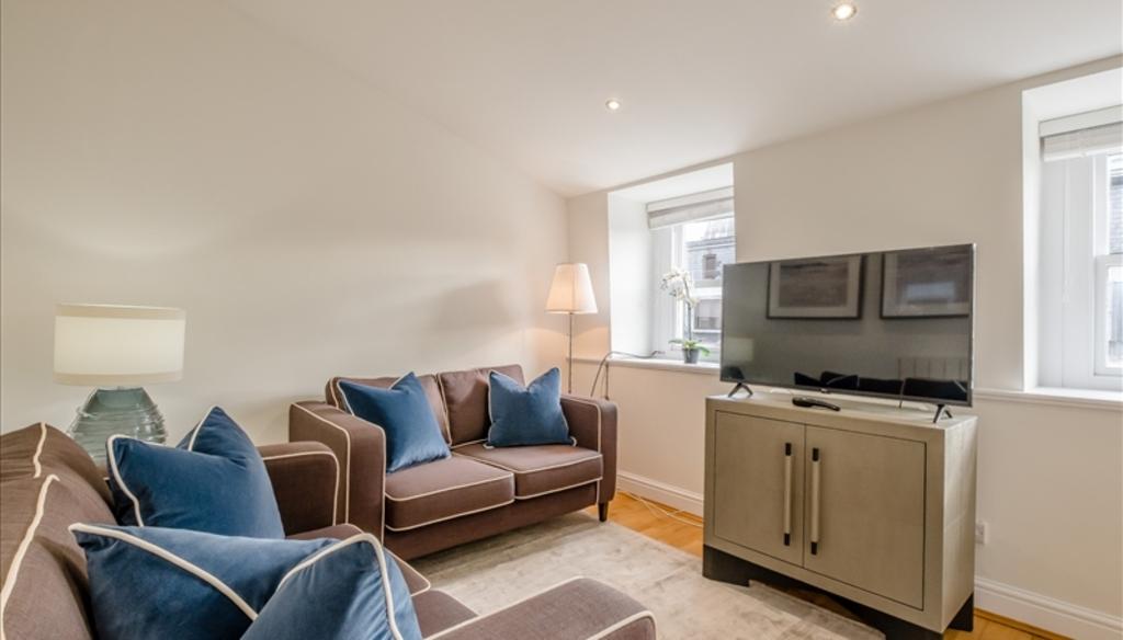 Cedar House, 39-41 Nottingham Place, Marylebone 2 bed flat - £3,337 pcm ...