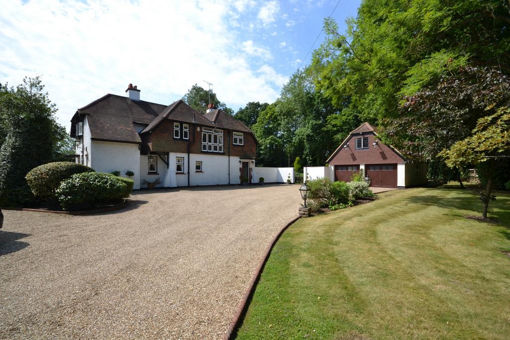 Blackhorse Road, Worplesdon, Woking... 4 bed detached house £4,800