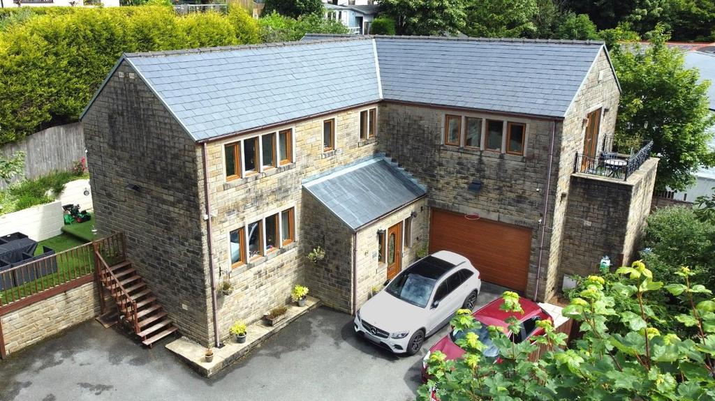 Summerstone House, Cross Stone Road... 4 bed detached house £550,000