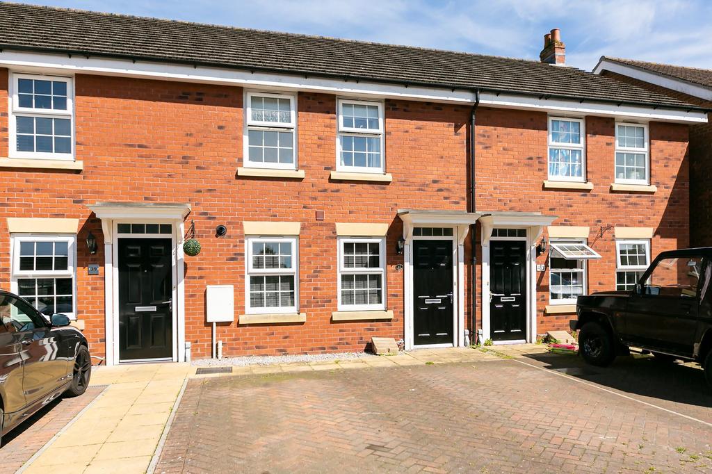 Ash Grove, Market Weighton, York... 3 bed terraced house £185,000