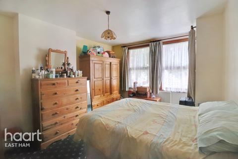 35 Elsenham Road, London, E12 6JZ