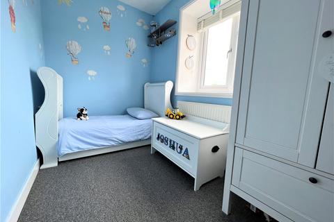 19 Caernarvon, Frimley, Camberley, GU16 8YQ