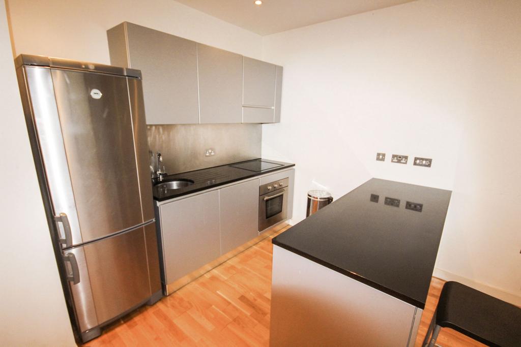 Apartment in Newcastle upon Tyne, Grainger Town - View 2