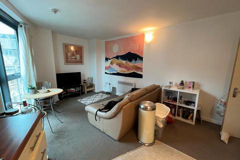 1 bedroom apartment to rent, City Point 2, Chapel Street, Salford, M3 6ET