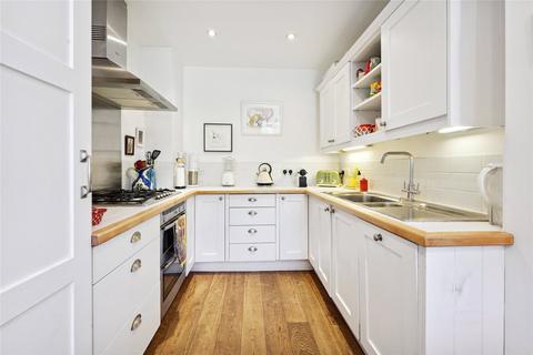 3 bedroom apartment to rent, Sisters Avenue, London, SW11