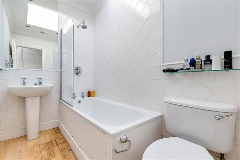 2 bedroom apartment to rent, Nevern Square, Earls Court, London, SW5
