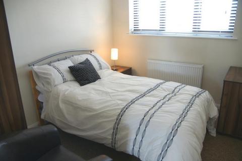 1 bedroom in a house share to rent, Cynthia Road, Poole