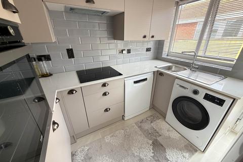 2 bedroom semi-detached bungalow for sale, Frobisher Road, Exmouth