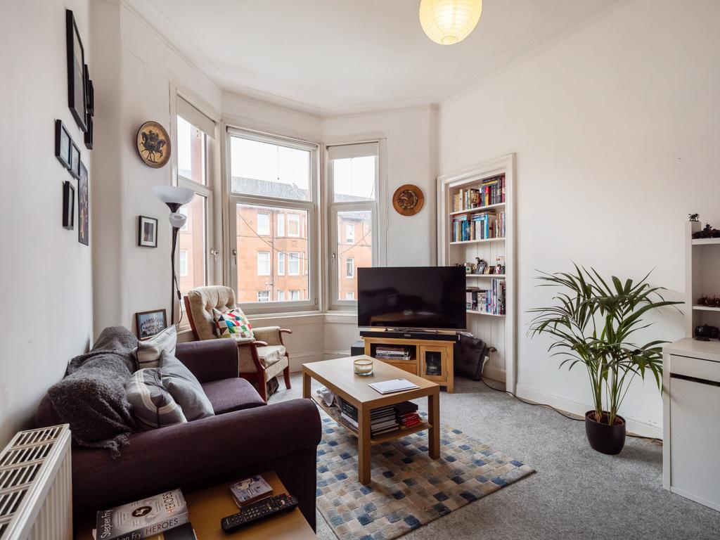 Rannoch Street, Flat 2/3, Cathcart... 1 bed apartment £95,000