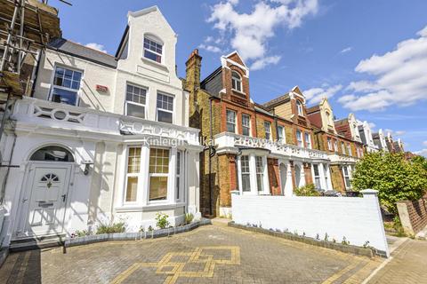 16 Rosenthal Road, London, SE6 2BY