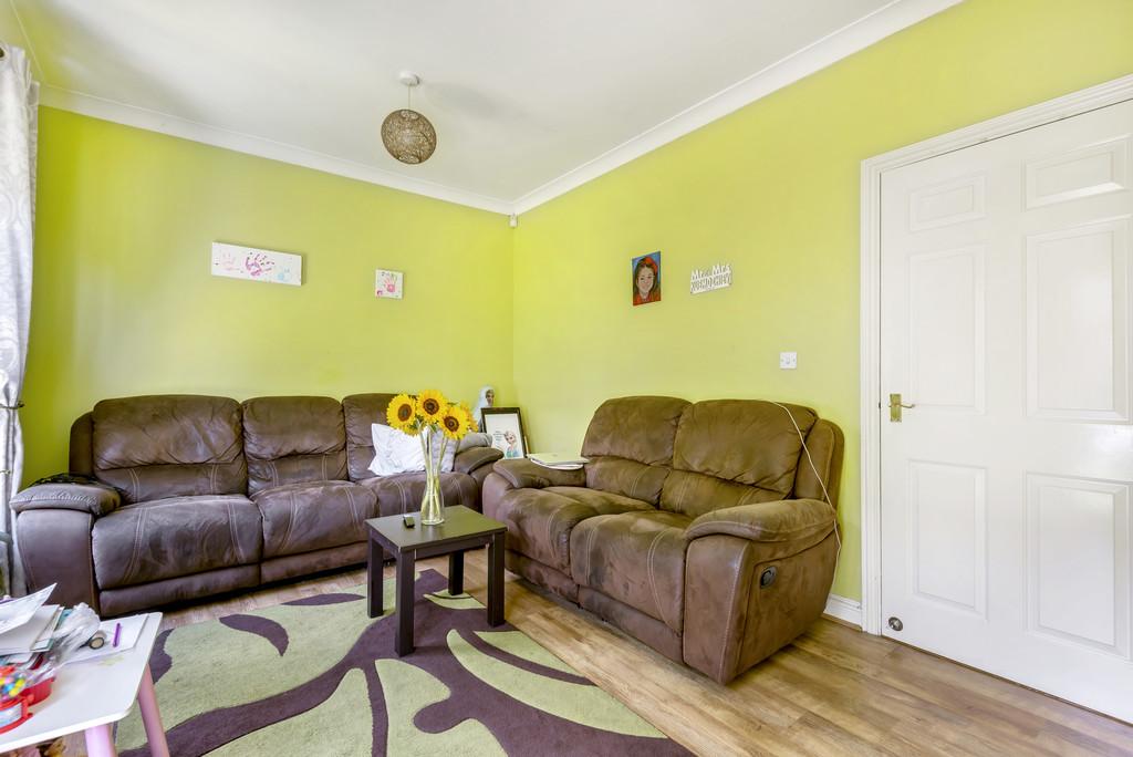 Marigold Way, Barming 3 bed terraced house £340,000