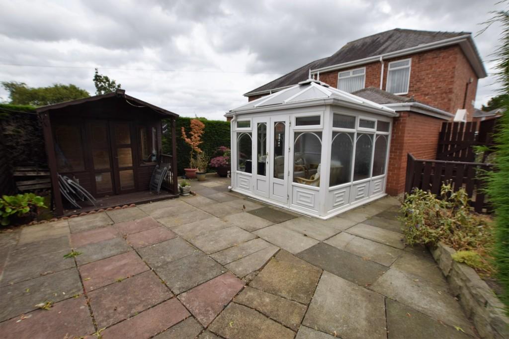 Ryton Crescent, Shield Row, Stanley 4 bed semidetached house £140,000