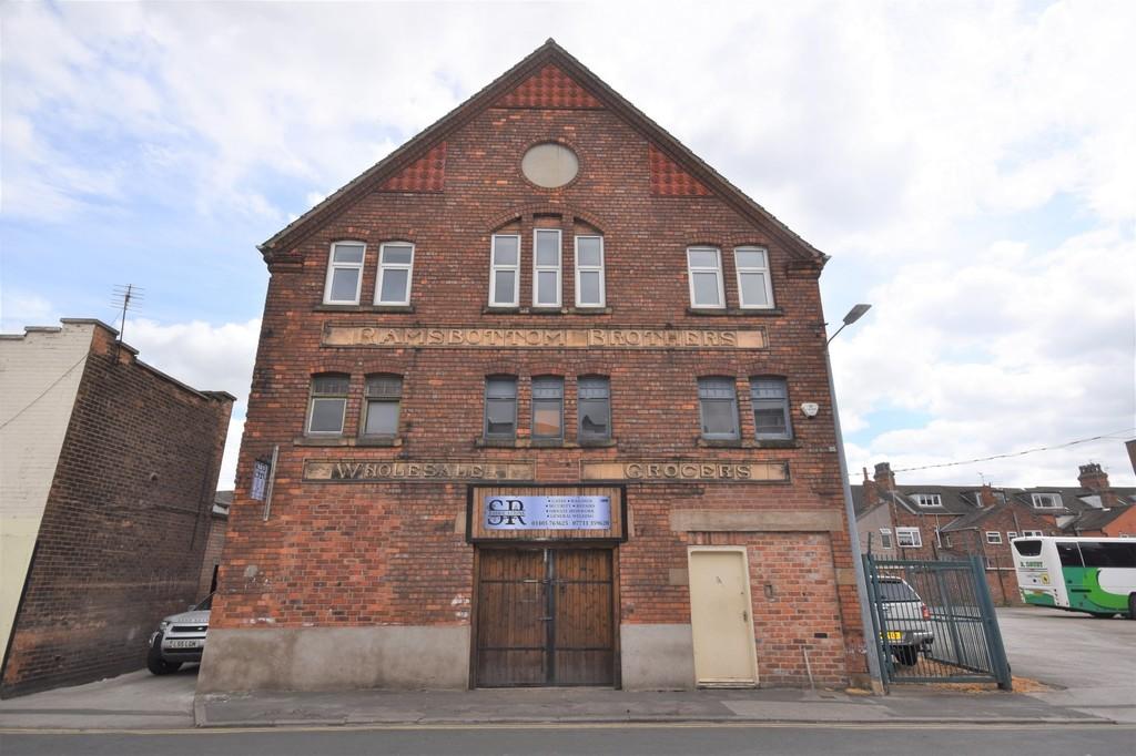 Carter Street, Goole 7 bed detached house £200,000