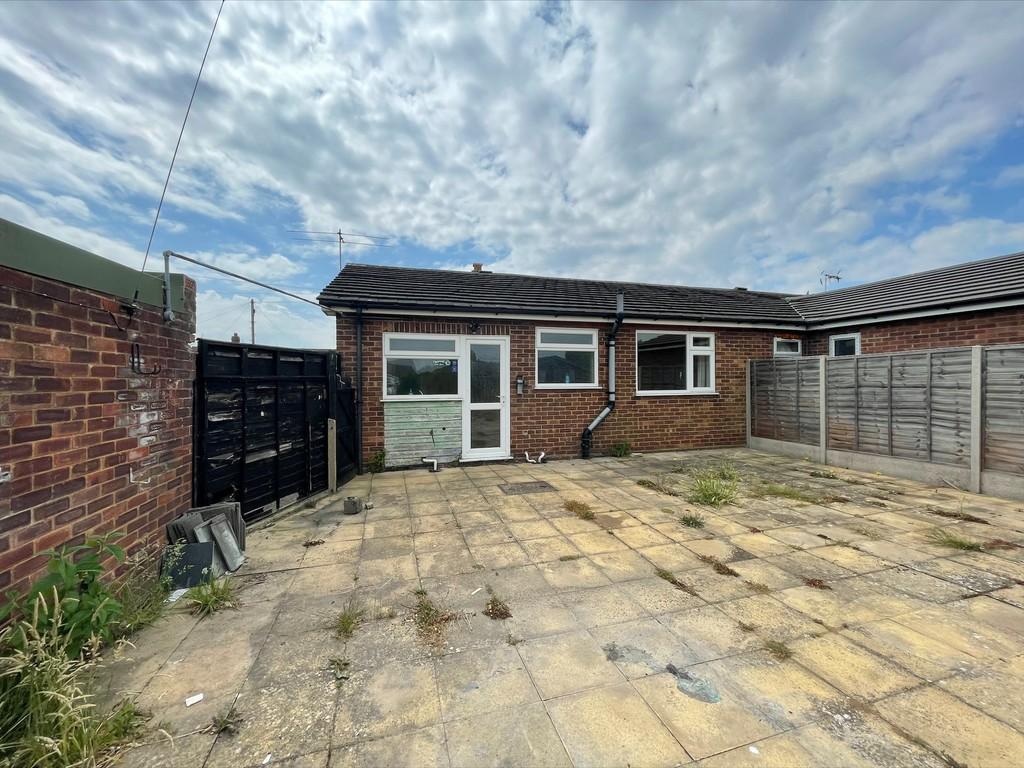 Montana Road, Kesgrave, Ipswich, IP5 1ET 2 bed semidetached bungalow