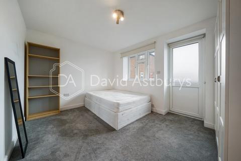 2 bedroom apartment to rent, Islip Street, Kentish Town, London