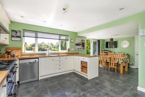 4 Rewlands Drive, Winchester, SO22 6PA
