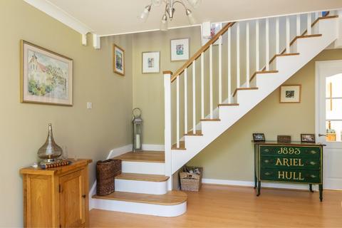 4 Rewlands Drive, Winchester, SO22 6PA