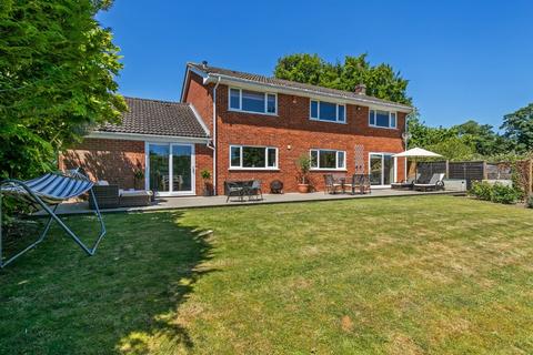 4 Rewlands Drive, Winchester, SO22 6PA