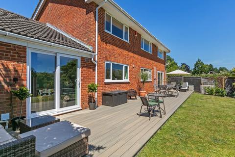 4 Rewlands Drive, Winchester, SO22 6PA