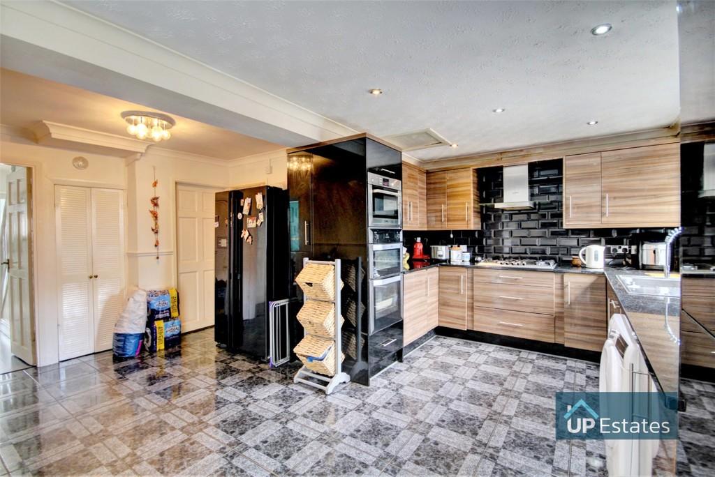 Glover Street, Coventry 5 bed semidetached house £350,000