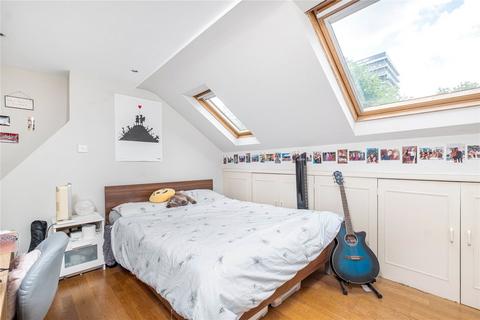 3 bedroom flat to rent, St. Dunstans Road, London, W6