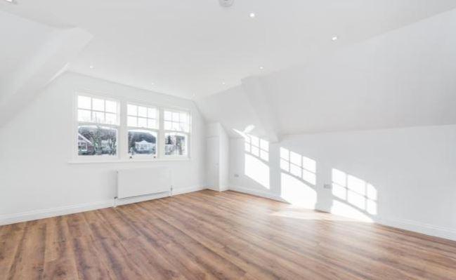 Queens Avenue, Muswell Hill N10 2 bed flat - £2,197 pcm (£507 pw)