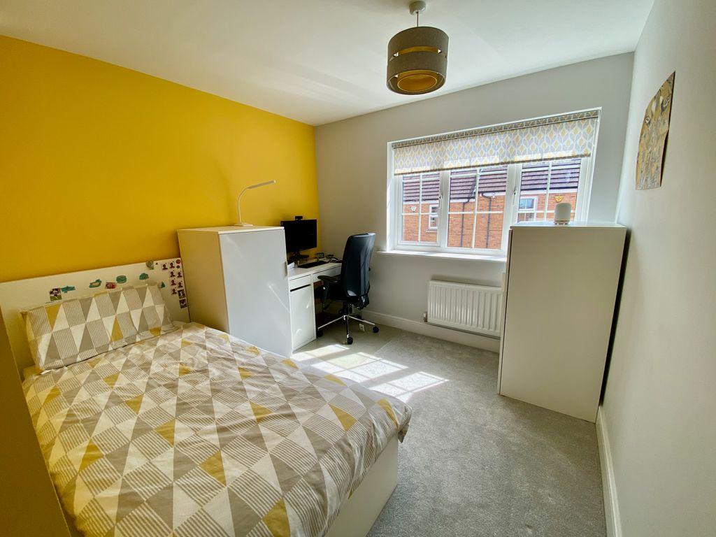Bedroom 3 (Double)