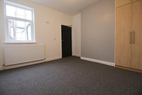 2 bedroom flat share to rent, Flat -68 A Ripon Street, Lincoln, Lincolnsire, LN5 7NQ, United Kingdom