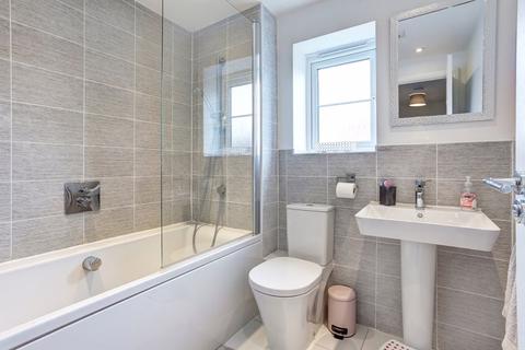 31 Loachbrook Farm Way, Congleton, CW12 4BF